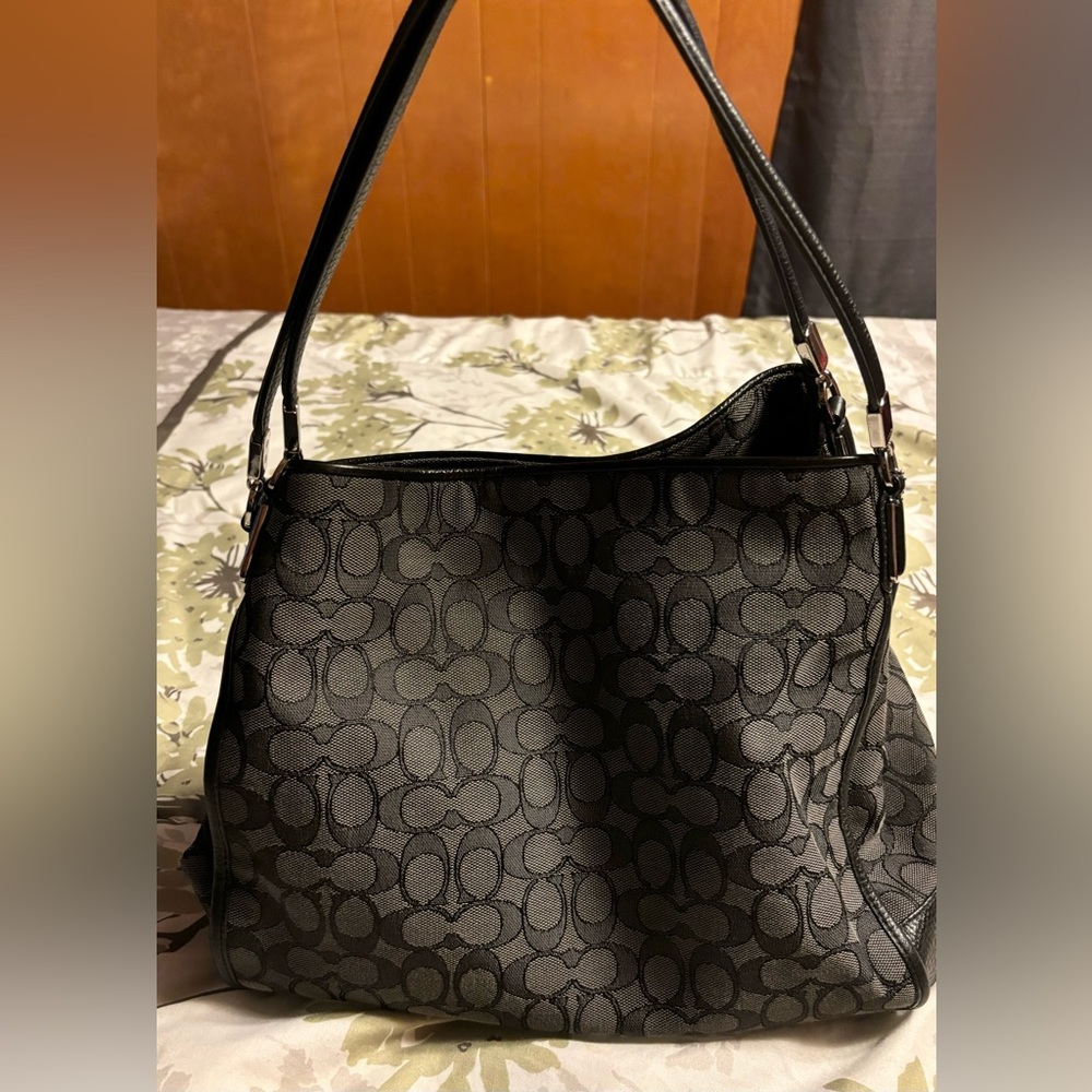 Coach shoulder bag - Picture 2 of 7